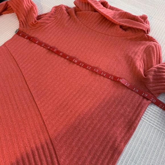 Soft Surroundings Tressa Tunic Hi-Low Sweater - Picture 8 of 9